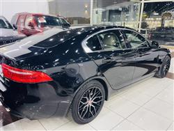جاگوار XE